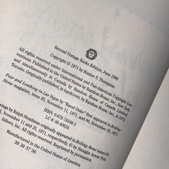 Fear & loathing in Las Vegas paperback book - Picture 5 of 8